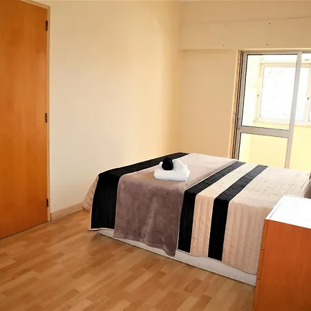 Quarto 1 Areeiro Privatunterkunft *